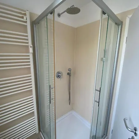 Cozy 6 At Cathedral * Cologne