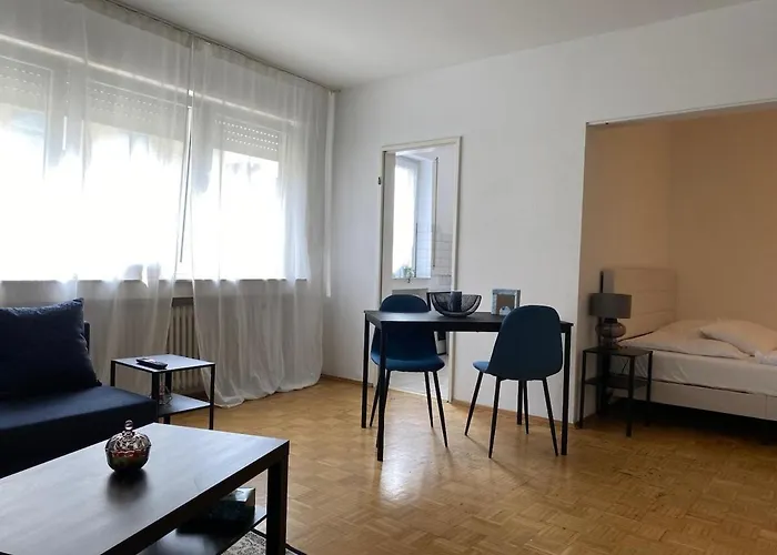 Cozy 6 At Cathedral *