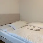 Cozy 6 At Cathedral Apartamento